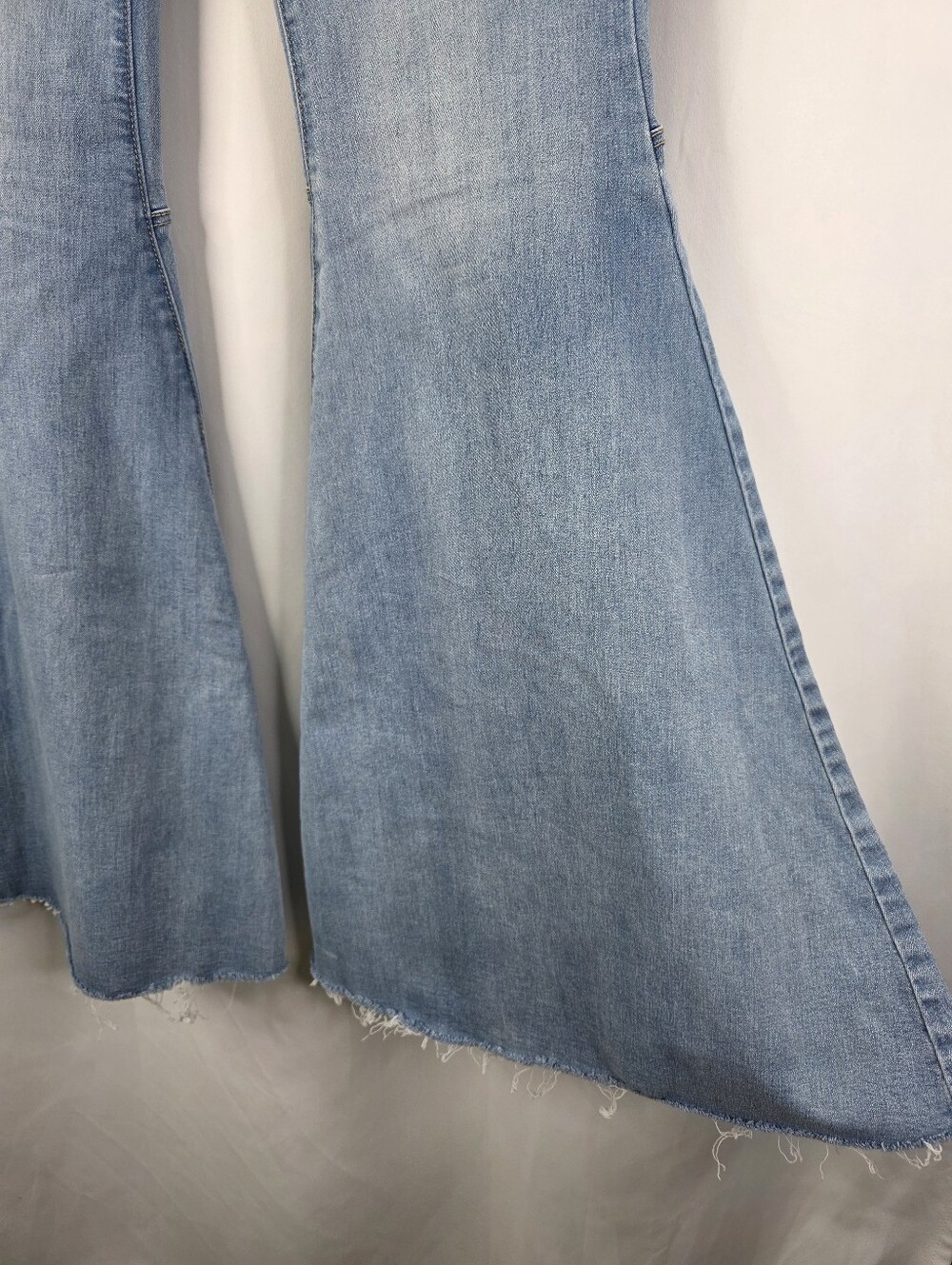 FREE PEOPLE Size 27 Just Float On Flare Jeans Bell Bottoms RAW Hem High Waist - Picture 6 of 16